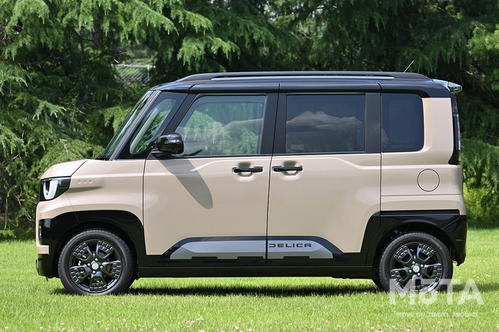 三菱 デリカミニ