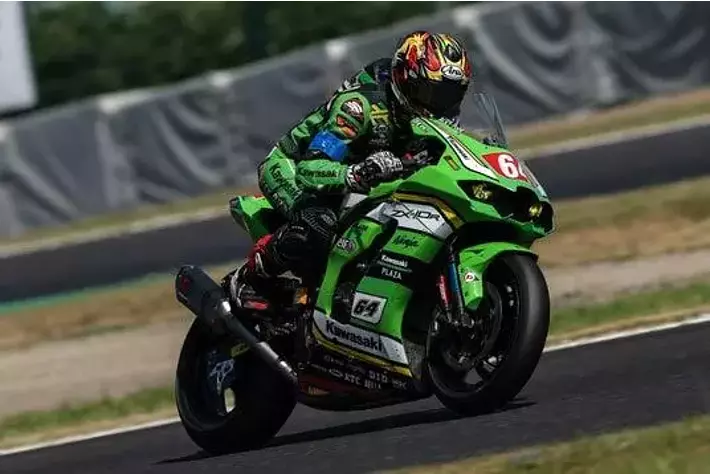 若月佑美さん、鈴鹿8耐で心を動かされた一日 ～動画公開のお知らせ