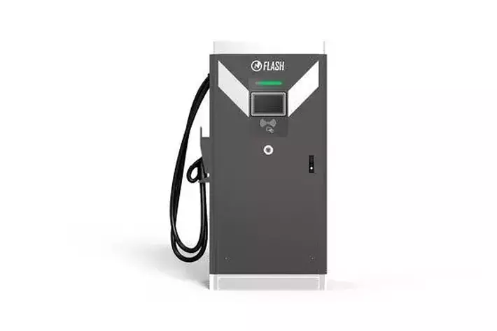 ♦5月6日限定セール♦PERFECT 4000 急速充電器 ♢5月6日限定セール♢PERFECT 4000 急速充電器 ブラックフライデー先行