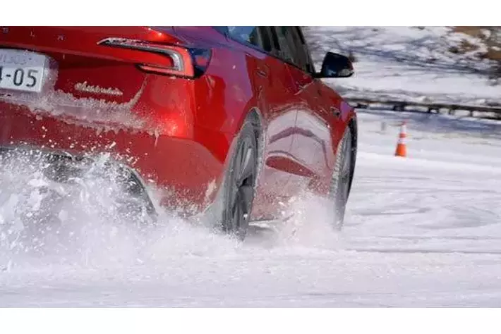 テスラ、北海道初のテスラストアを札幌にオープン|【業界先取り】業界