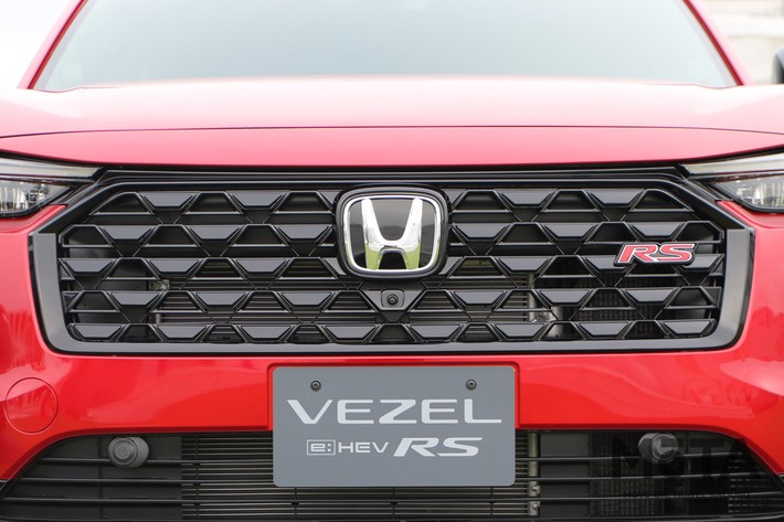 ホンダ ヴェゼル e：HEV RS