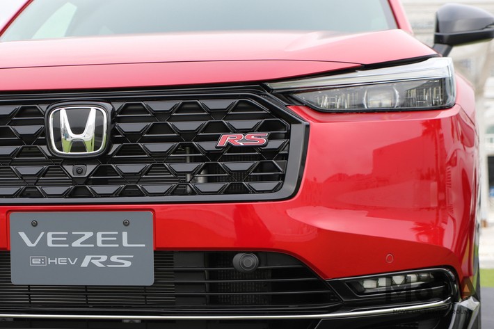ホンダ ヴェゼル e：HEV RS