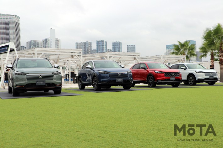 ホンダ ヴェゼル e：HEV RS