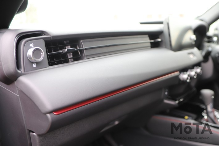 ホンダ ヴェゼル e：HEV RS