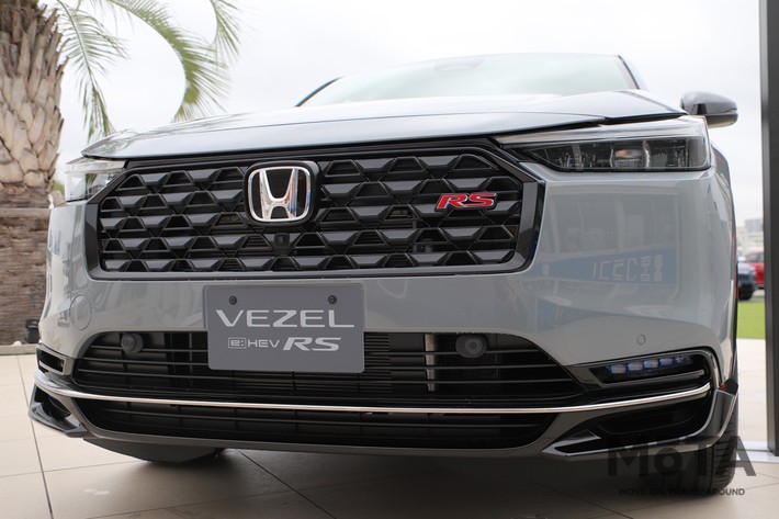 ホンダ ヴェゼル e：HEV RS