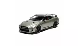 まるで実車のような迫力・・・日産 GT-R (R35) の 1/18 スケール