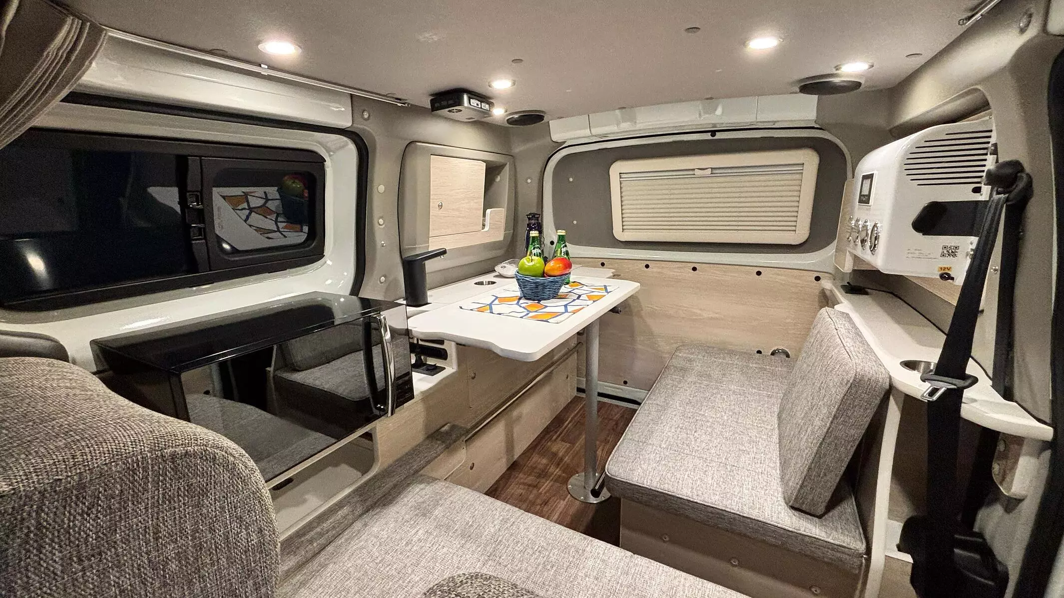 ポータブル冷蔵庫・電子レンジの設置スペースを確保！|【業界先取り