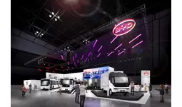 【世界初公開】BYDのEVトラック「T35」がトレーラーサウナに　水風呂はkokolo sauna(R)の《Hagoromo1s》を採用