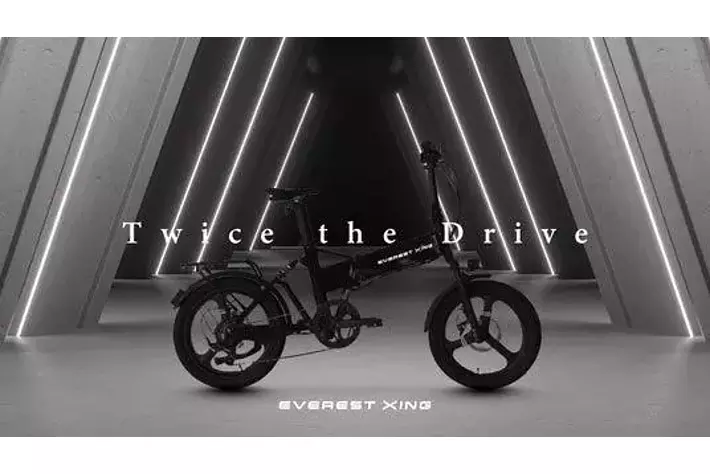 Acalieから、新カテゴリー次世代電動モビリティ「EVEREST XING W」を