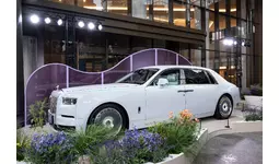 ロールス・ロイス・モーター・カーズ、最高峰モデル「ファントム」の
