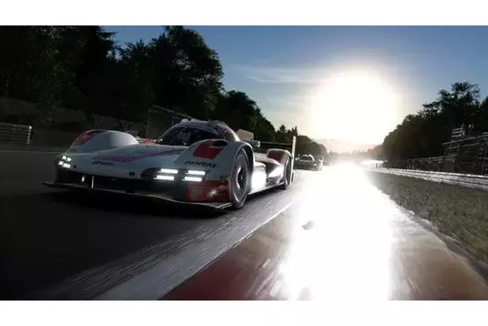 最高のレーシングシミュレーターを追求する『Project Motor Racing