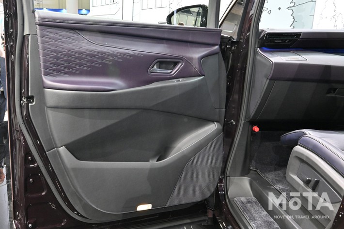 日産 新型エルグランド 内装