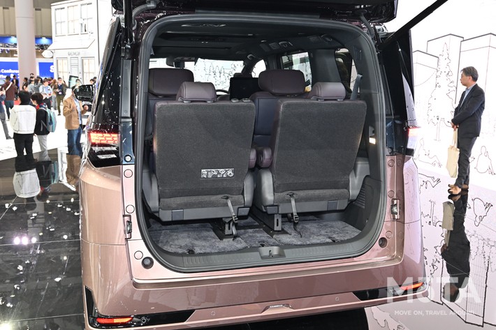 日産 新型エルグランド 内装