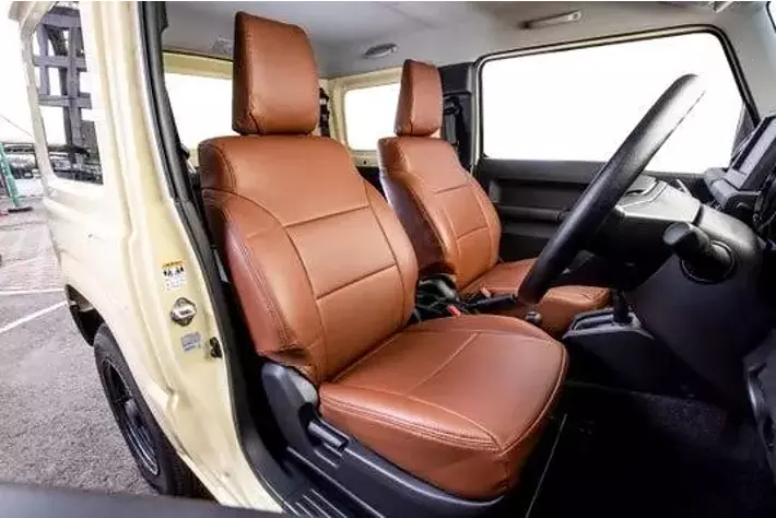 コスパ重視で気軽にカスタム。ジムニー用フロントシートカバーが新登場