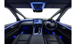 さらに上質な車室内空間へ アンビエントライト新発売|【業界先取り