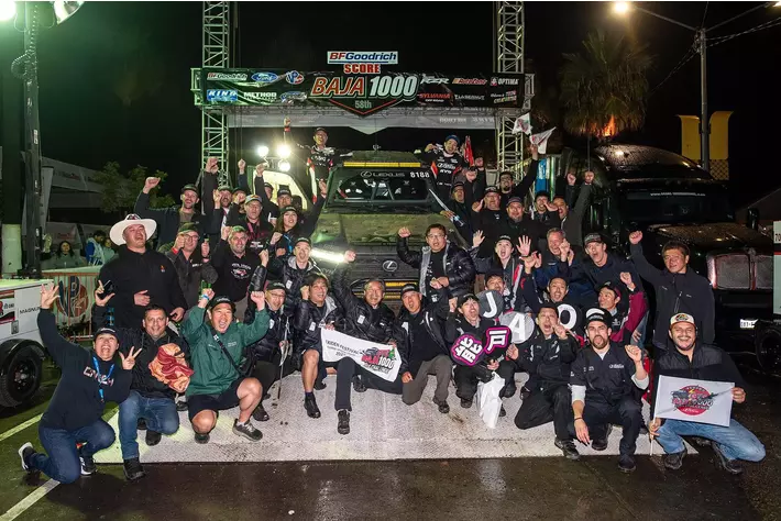 TEAM JAOS「SCORE BAJA 1000 史上初のハイブリットマシンによる完走」を達成