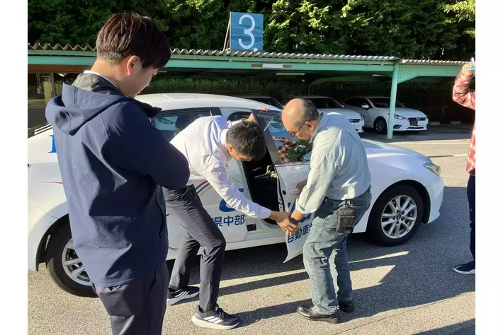 視覚障害者が“自分で運転”に挑戦する自動車運転体験ツアーを開始