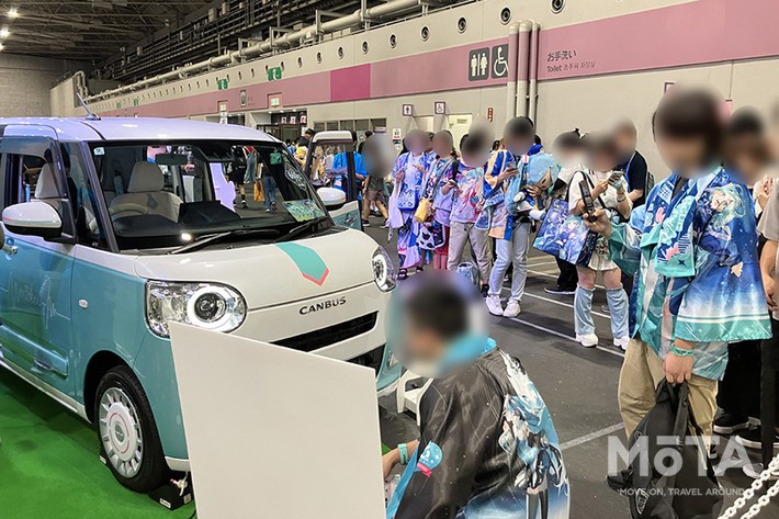 えっ、Amazonで買えるの!? ダイハツ ムーヴキャンバス専用「初音ミク