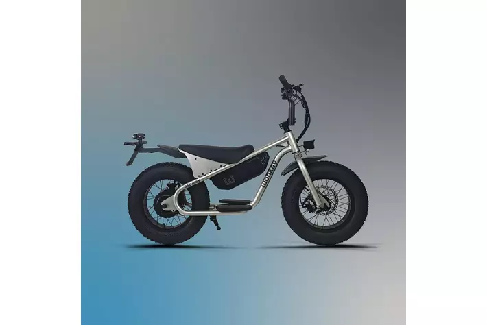 WO、特定小型原付「wonkey」シリーズに新色「SILVER」を追加。2025年12月12日（金）発売