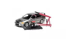 三菱「ランサーエボリューション IV」の 1/18 スケールミニカーが