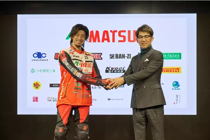 藤原慎也「ダカール・ラリー」参戦壮行会で唯一の日本人ライダーとしての「決意」を語る！