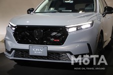 ホンダ 新型CR-V ハイブリッドの価格は512万2700円〜！ ハリアーと装備や内装の広さを比較