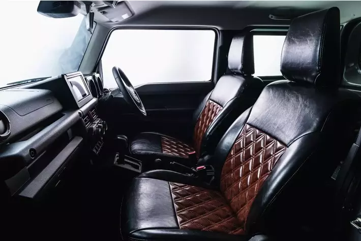 【ジムニー/シエラ/ノマド対応】新作シートカバー「トレジャー」「ロイヤル」を同時発売