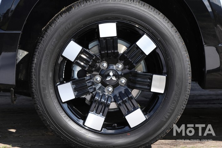 ［24/57］三菱 新型デリカD:5 18インチアルミホイール（アップ）