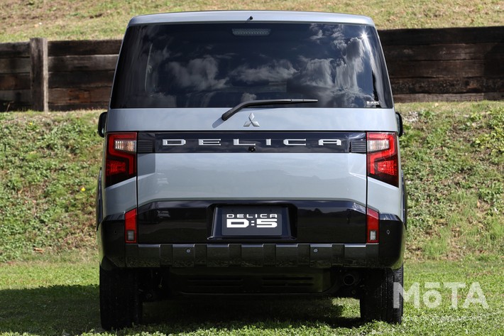 ［25/57］三菱 新型デリカD:5 リアビュー