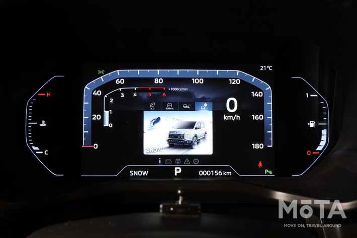 三菱 新型デリカD:5