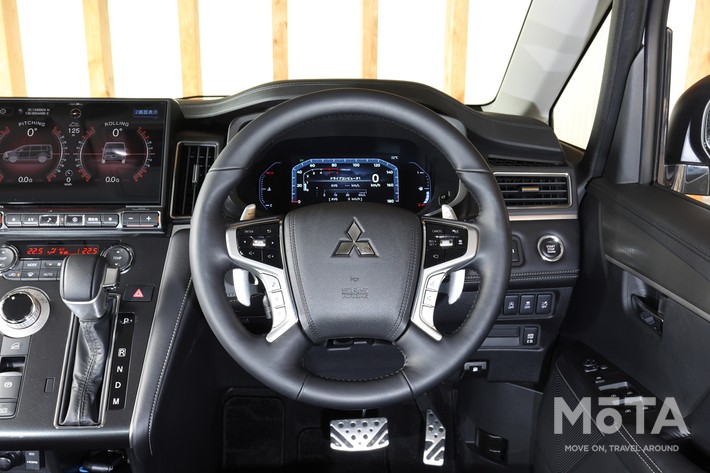 ［36/57］三菱 新型デリカD:5 運転席周り
