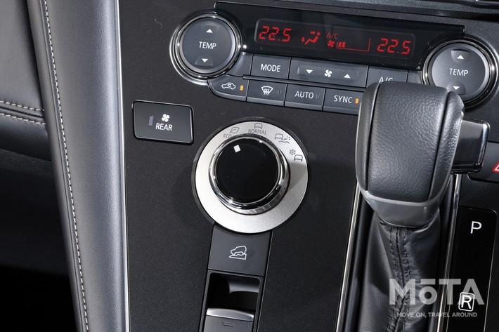 ［39/57］三菱 新型デリカD:5 ドライブモードセレクター（S-AWC）