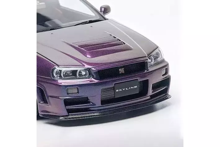 日産スカイライン GT-R (BNR34) の 1/18 スケールミニカーが CAMSHOP