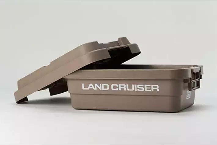 【好評につき第2弾】アウトドア収納の定番「トランクカーゴ」からランドクルーザーとコラボレーションした「TC-50S LOW」が登場!