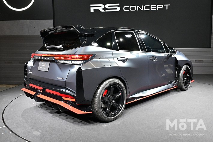 日産 ノートオーラ NISMO RSのリアビュー