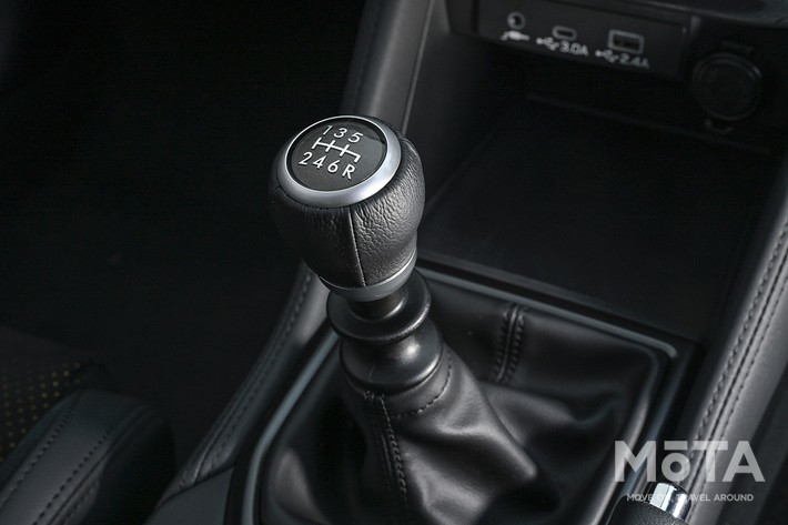 スバル WRX STI Sport#のシフトノブ