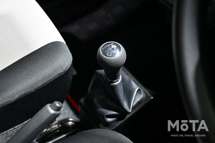 ダイハツ ミライース