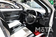 ダイハツ ミライース