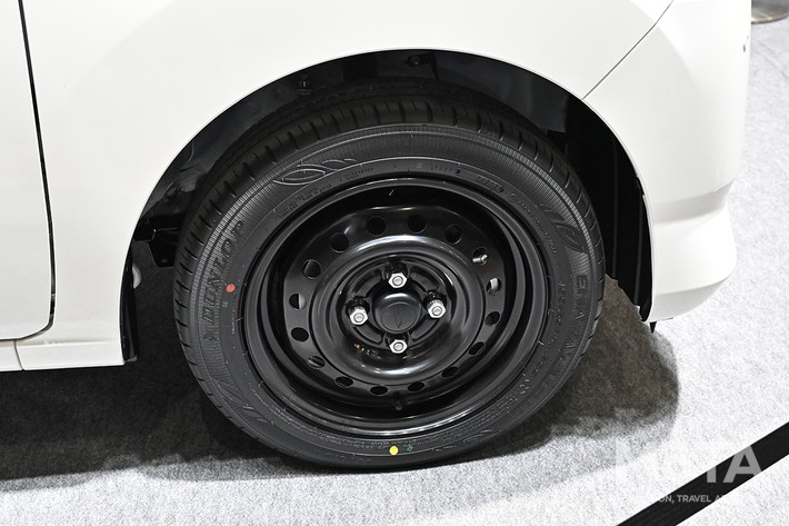 ダイハツ ミライース