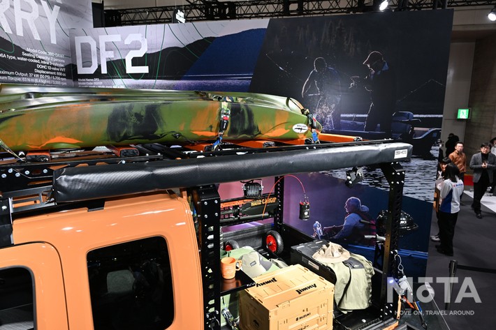 ［8/20］キャリアサイドに装着された便利なサイドオーニング