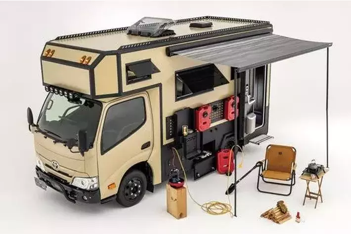 今までに見たことがない”キャンピングカー『KATANA』世界初公開