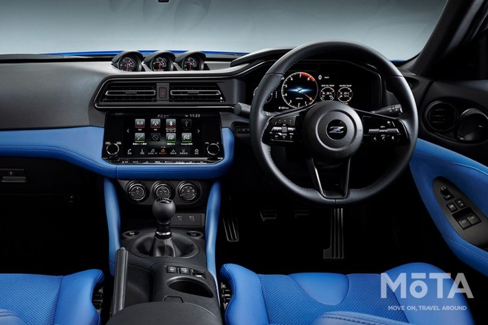 日産 フェアレディZ Version ST（6MT） ブルー（特別内装色）