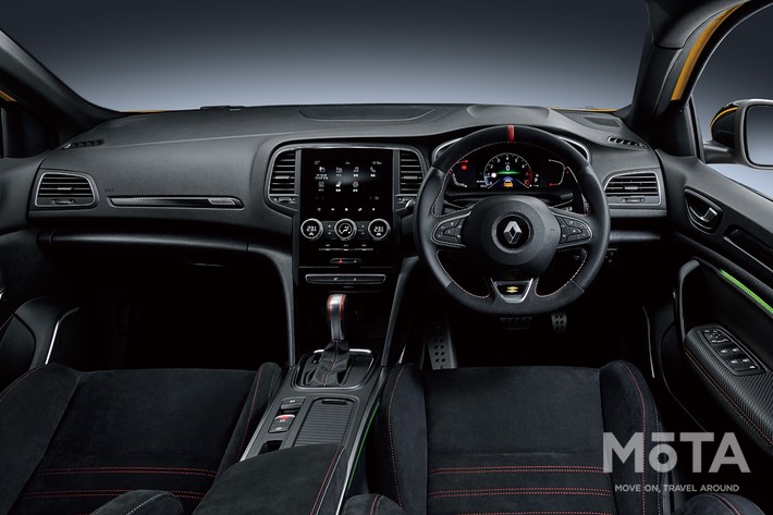 ルノー 新型メガーヌR.S.トロフィー