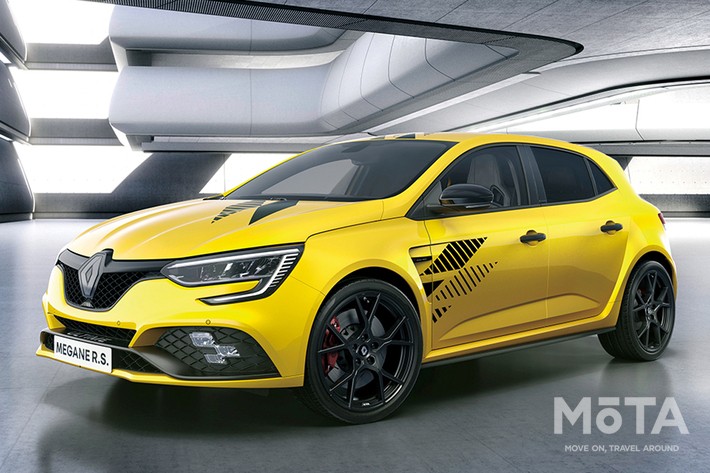 ルノー 新型メガーヌR.S.ウルティム