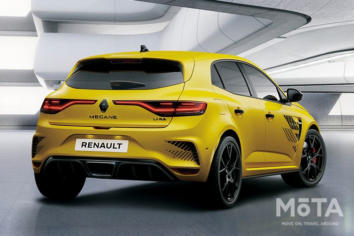 ルノー 新型メガーヌR.S.ウルティム
