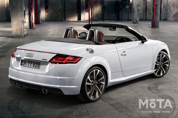 アウディ TTクーペ TTS