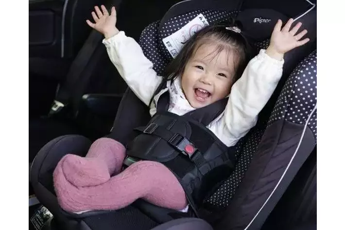 福島発 ママ企業】子どものチャイルドシート「抜け出し」に挑む 子育て