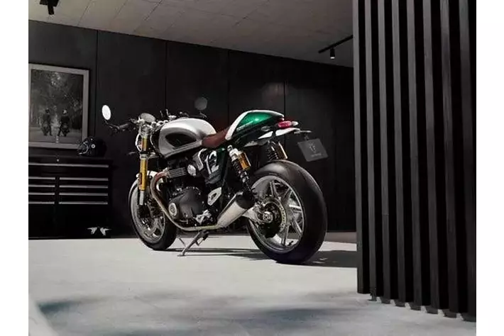 世界限定800台】新型「Speed Twin 1200 Cafe Racer Edition」発表