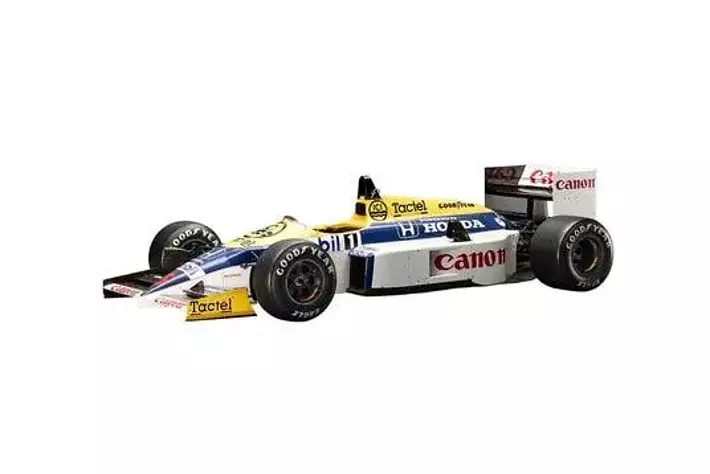 ラグビー会場に Formula One(TM)の名車「Williams Honda FW11」が登場