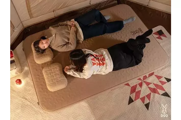 DODの最強マットが30%小型化。1万円台で買える厚さ10cmの快眠